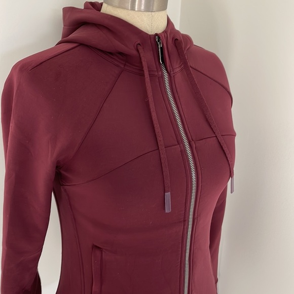 Lululemon Tech Lux Jacket size 4 in garnet - Picture 3 of 12